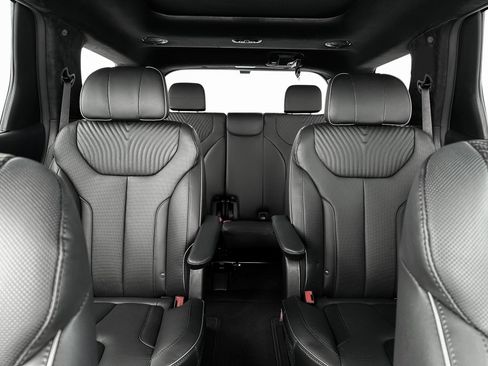 New 2025 Hyundai Palisade Calligraphy image 16