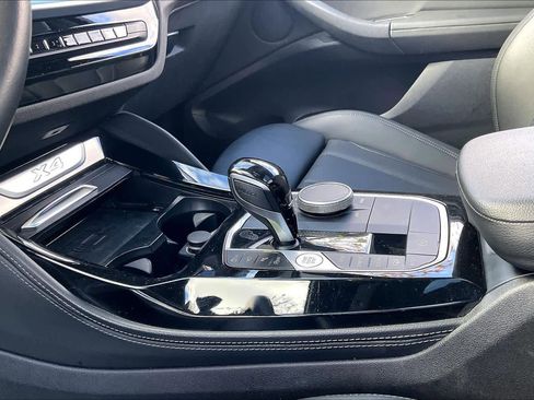 Used 2024 BMW X4 xDrive30i image 18