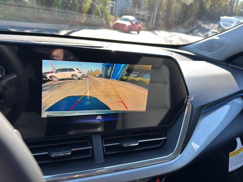 New 2026 Chevrolet Trax LT w/ Driver Confidence Package image 22