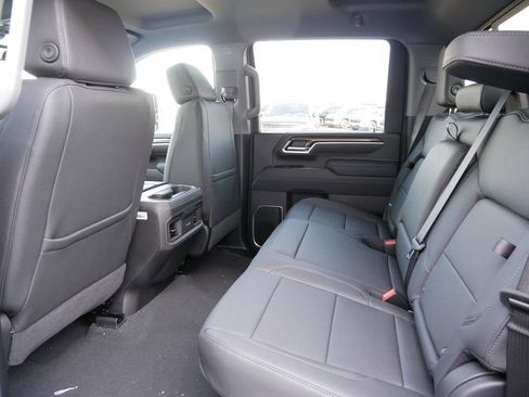 New 2026 Chevrolet Silverado 3500 LT w/ All Star Edition AWD/4WD image 15