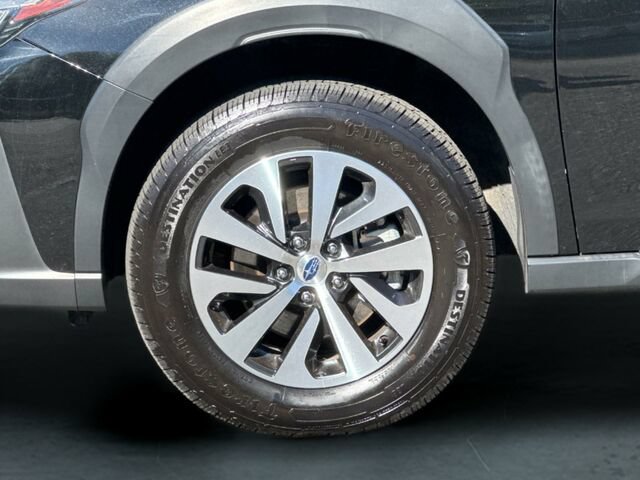 Used 2023 Subaru Outback Premium AWD/4WD image 31