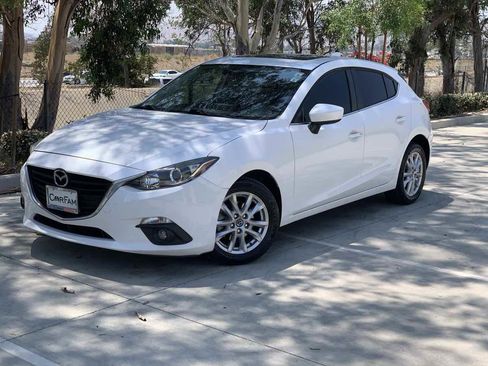 Used 2015 MAZDA MAZDA3 i Touring w/ Technology Package image 3