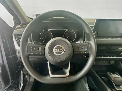Used 2021 Nissan Rogue SV AWD/4WD image 9