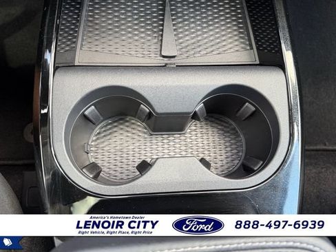 Used 2025 Ford Mustang Mach-E Premium AWD/4WD image 28