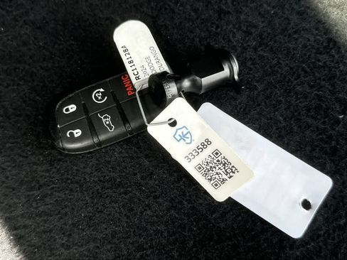 Used 2024 Dodge Durango GT RWD image 32