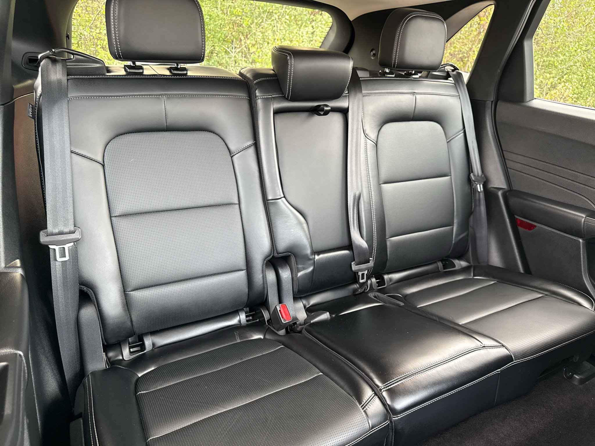 Used 2025 Ford Escape Platinum AWD/4WD image 41