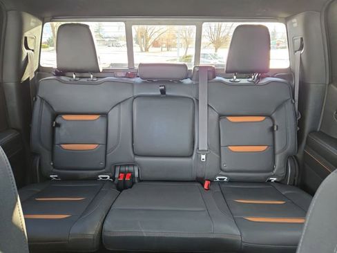 Used 2023 GMC Sierra 1500 AT4 w/ Technology Package image 30