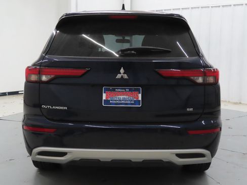 Used 2024 Mitsubishi Outlander SE FWD image 4
