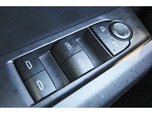 Used 2023 Chevrolet Colorado LT w/ LT Convenience Package RWD image 20