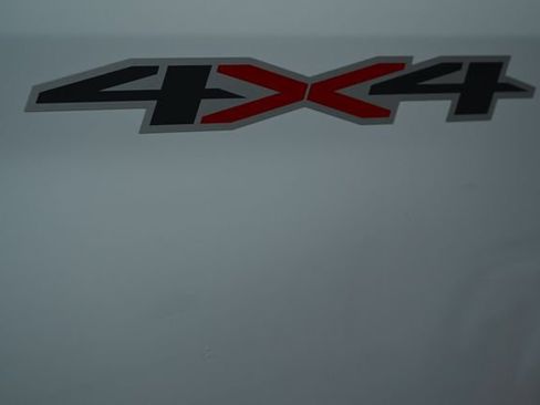 Used 2025 Chevrolet Silverado 2500 LT w/ Convenience Package image 15