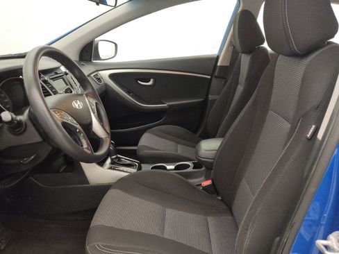 Used 2017 Hyundai Elantra GT FWD image 17
