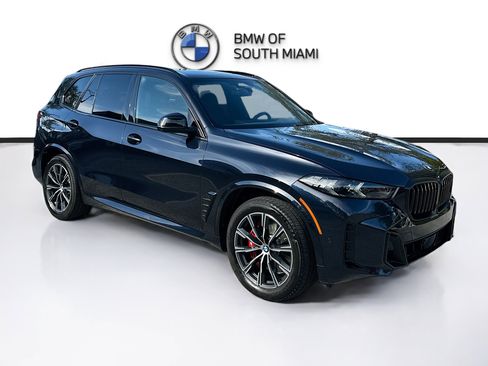 Certified 2024 BMW X5 xDrive40i w/ M Sport Package image 1