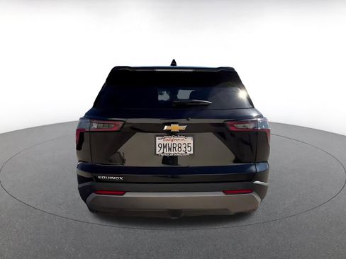 Used 2025 Chevrolet Equinox LT image 12