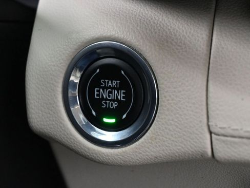 Used 2023 Buick Envision Preferred image 29