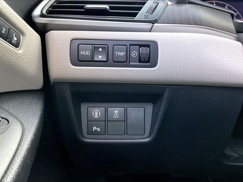 Used 2018 Honda Accord Touring image 33