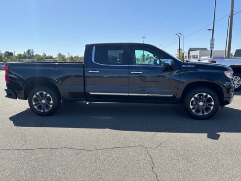 Used 2024 Chevrolet Silverado 1500 High Country AWD/4WD image 4