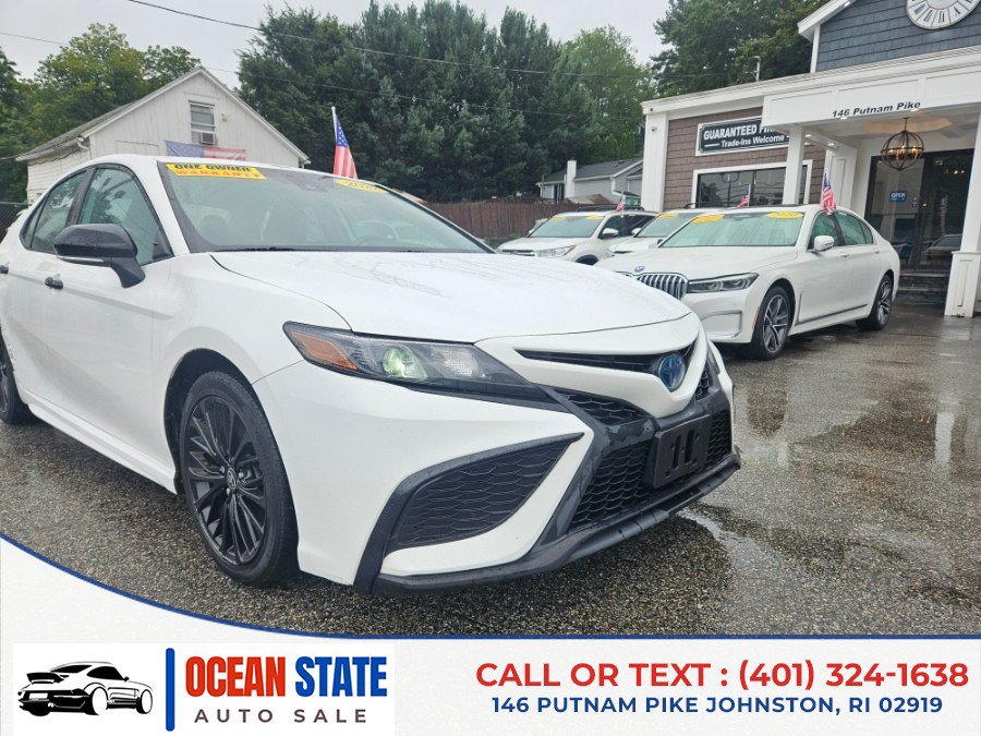 Used 2022 Toyota Camry SE w/ Convenience Package FWD image 8