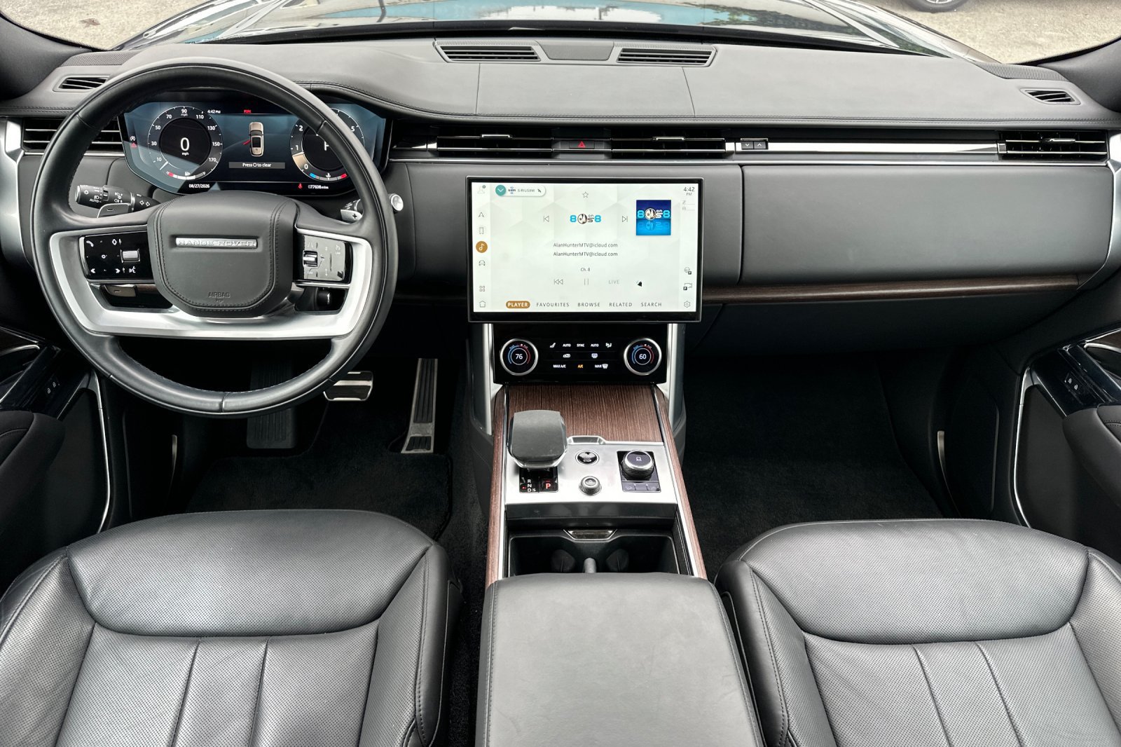 Used 2023 Land Rover Range Rover SE AWD/4WD image 16