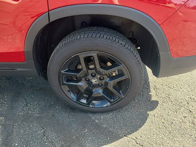 Used 2024 Honda Passport Black Edition image 9