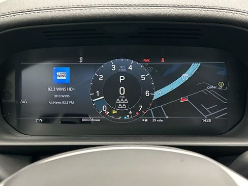 New 2026 Land Rover Discovery S AWD/4WD image 16