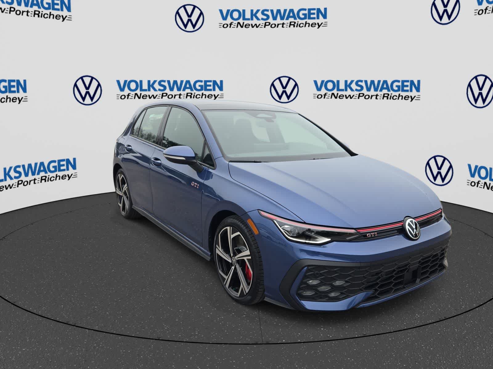 New 2026 Volkswagen GTI SE FWD image 2