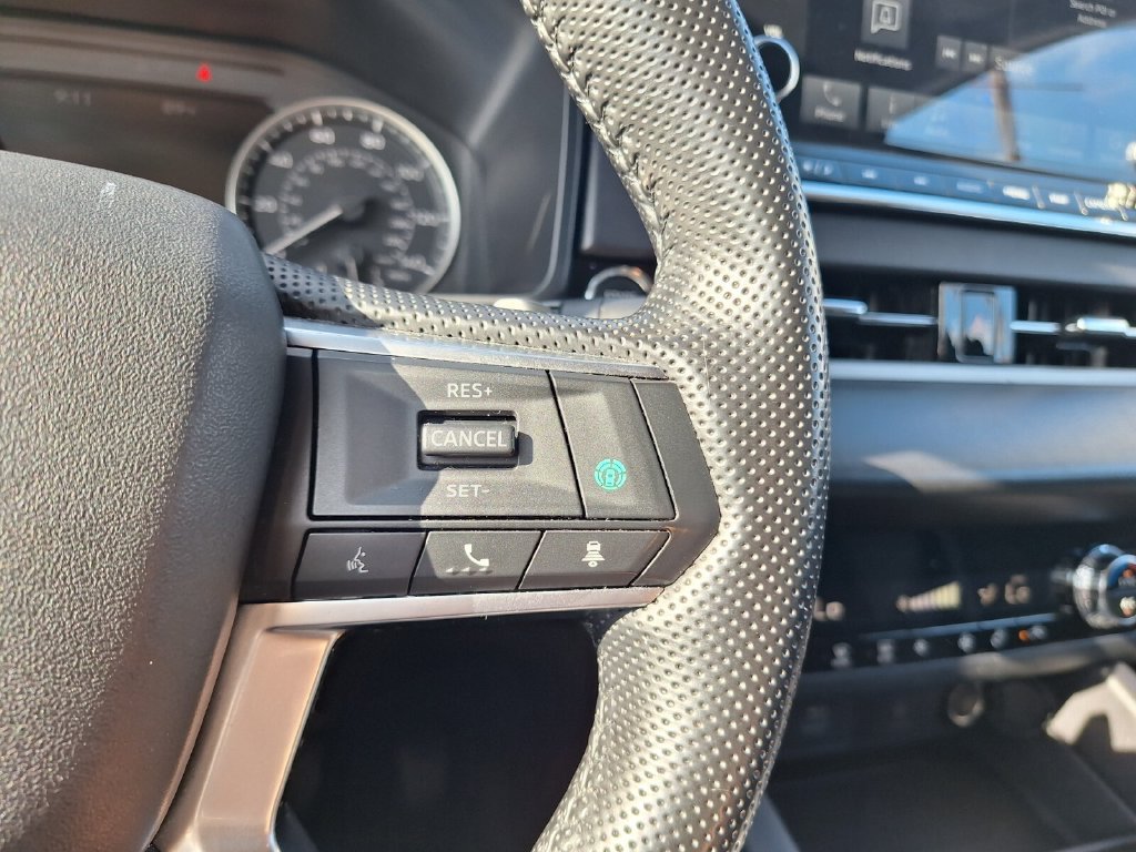 Used 2024 Mitsubishi Outlander FWD image 18