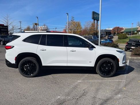 New 2026 Buick Enclave Sport Touring w/ Power Package image 5