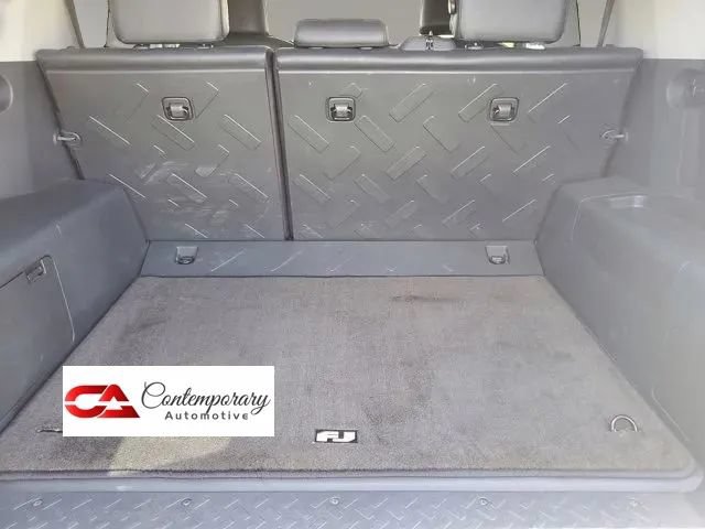 Used 2013 Toyota FJ Cruiser 4WD w/ Convenience Pkg image 11