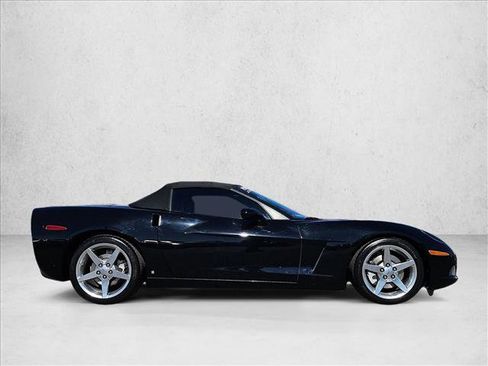 Used 2006 Chevrolet Corvette Convertible w/ Preferred Equipment Group image 4