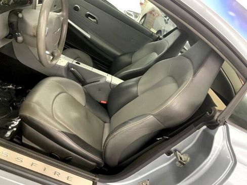 Used 2004 Chrysler Crossfire Coupe image 9