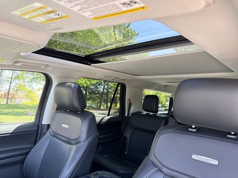 Used 2025 Ford Expedition Max Platinum AWD/4WD image 21