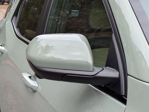 New 2026 Chevrolet Equinox ACTIV w/ Convenience Package III image 10