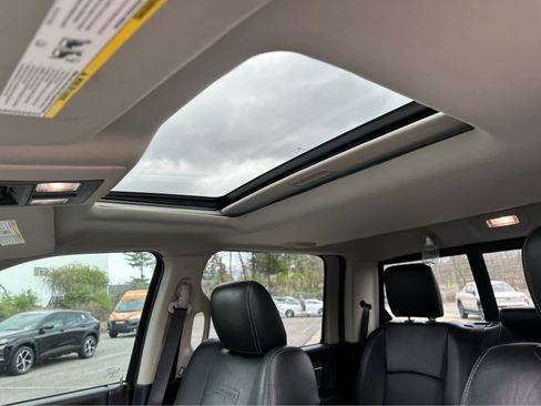 Used 2014 RAM 1500 Laramie image 11