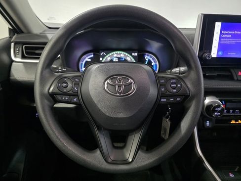 Used 2025 Toyota RAV4 LE image 16