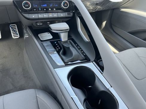 New 2026 Hyundai Elantra SEL Sport Premium FWD image 16