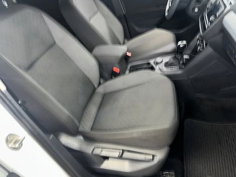 Used 2020 Volkswagen Tiguan S image 27