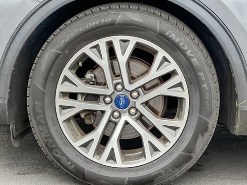 Used 2022 Ford Escape SEL image 25