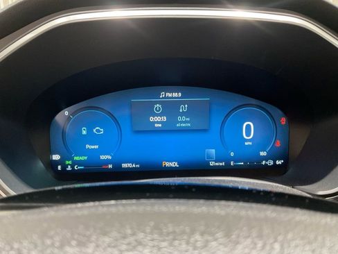 Used 2025 Ford Escape Platinum w/ Premium Technology Package image 15