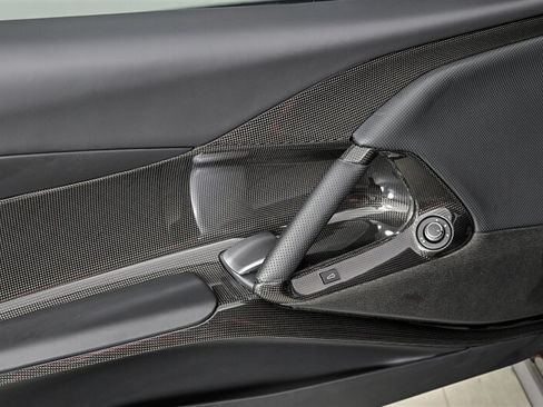Used 2020 Ferrari 812 Superfast RWD image 24