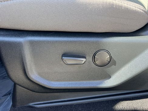 Used 2020 Ford F250 XLT w/ XLT Premium Package image 14