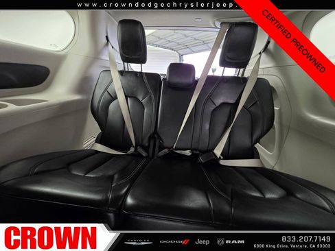 Certified 2024 Chrysler Pacifica Touring-L image 14