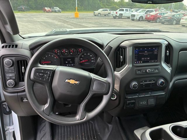 Used 2025 Chevrolet Silverado 2500 W/T AWD/4WD image 13