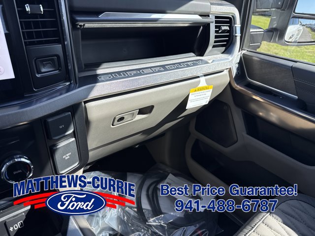 New 2027 Ford F450 Platinum w/ Platinum Plus Package AWD/4WD image 28