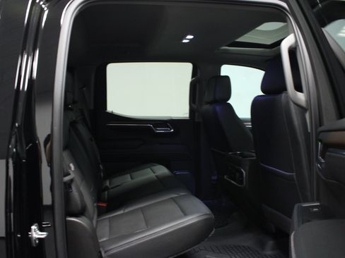 Used 2026 GMC Sierra 1500 Denali w/ Denali Reserve Package AWD/4WD image 15