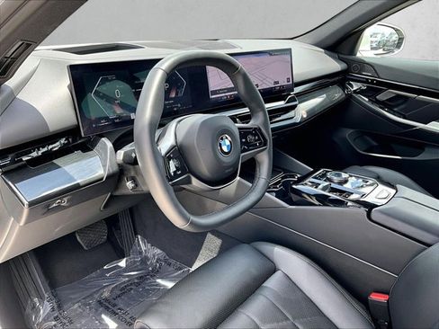 Used 2026 BMW 530i RWD image 14