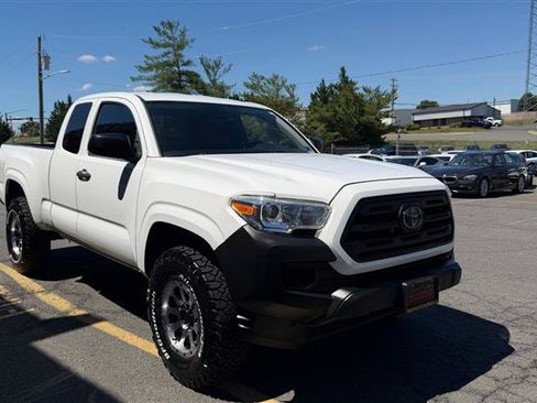 Used 2019 Toyota Tacoma SR RWD image 3