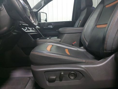 Used 2024 GMC Sierra 3500 AT4 w/ AT4 Premium Plus Package image 31