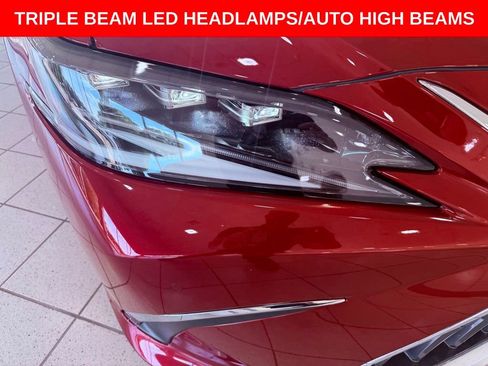 Used 2024 Lexus ES 300h Ultra Luxury w/ Accessory Package (Z2) FWD image 9