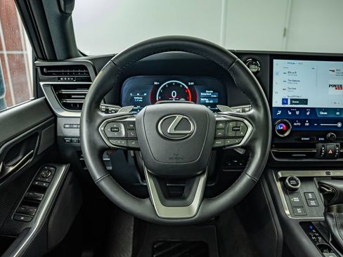 Used 2024 Lexus GX 550 w/ Accessory Package (Z1) AWD/4WD image 23