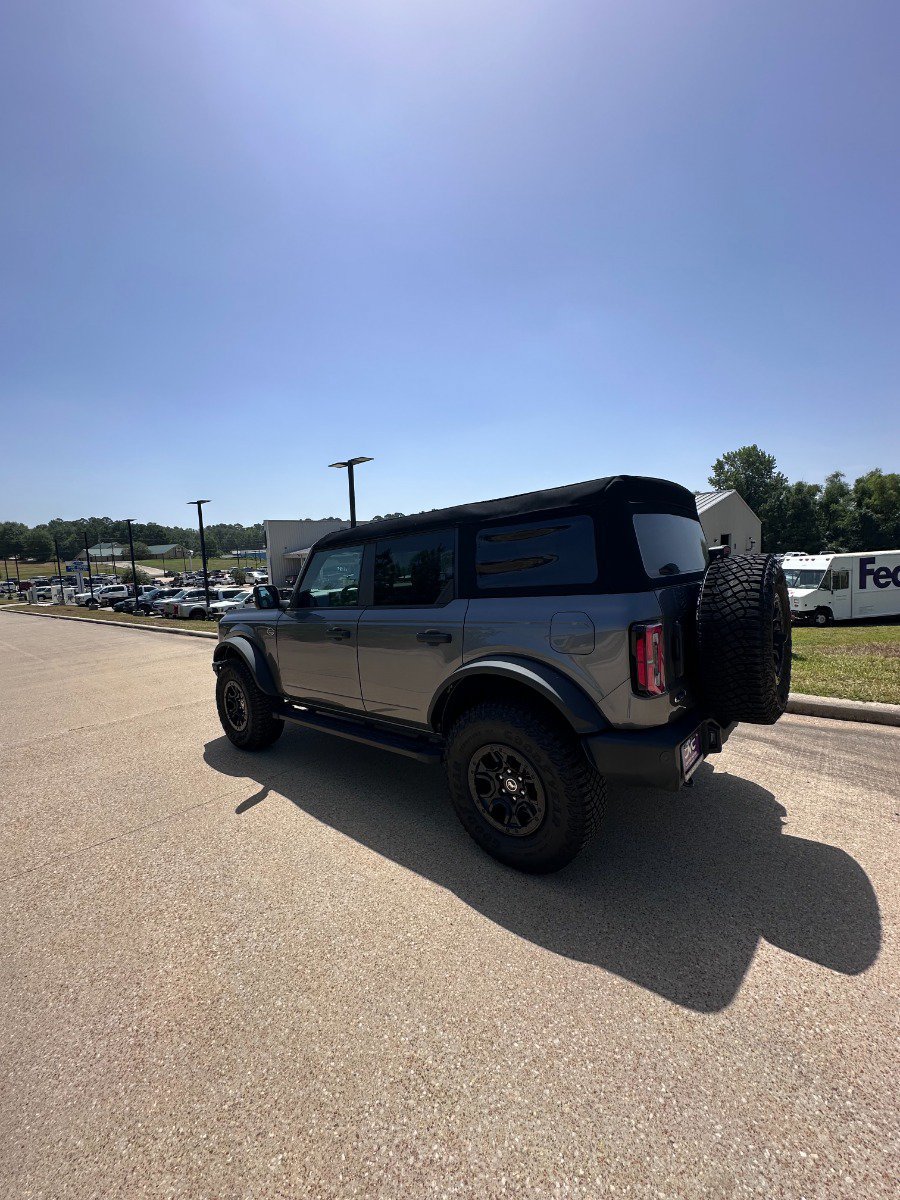 Used 2024 Ford Bronco Wildtrak AWD/4WD image 3